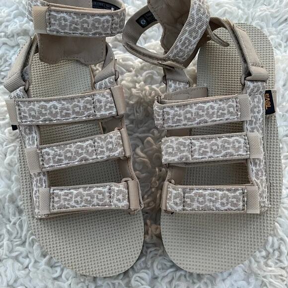 Teva Women’s Sz 7 Mevia Flatform Sandals in Animal Print - Picture 7 of 7